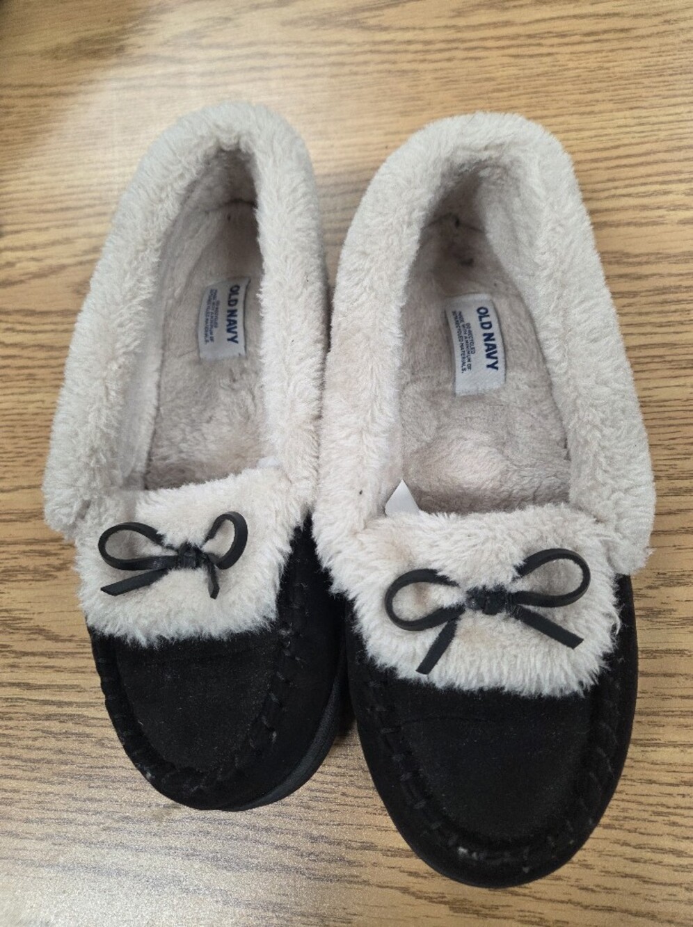 Old Navy Black Faux-Suede Moccasin Slippers with Cream Lining and Bow